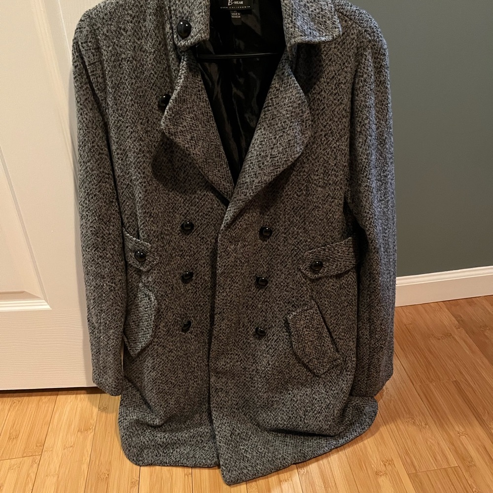 Coat - Picture 2 of 3